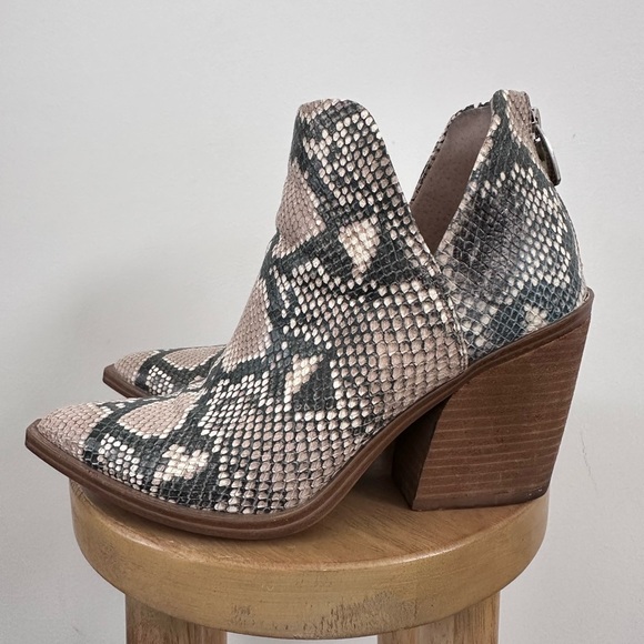 Steve Madden Women's Snakeskin Ankle Boots - Picture 4 of 7